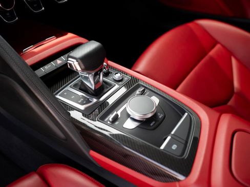 Used 2018 Audi R8 V10 RWD image 39