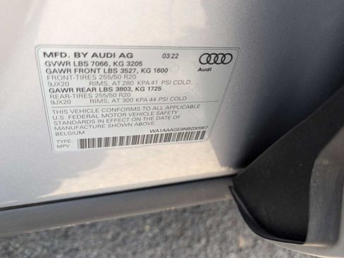 Used 2022 Audi e-tron Premium w/ Convenience Plus Package AWD/4WD image 33