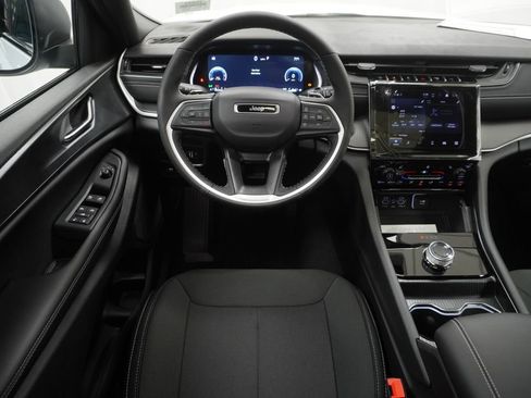 New 2026 Jeep Grand Cherokee L Laredo AWD/4WD image 20