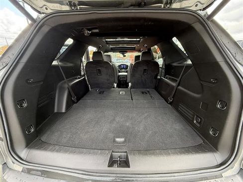 Certified 2023 Chevrolet Traverse RS image 29