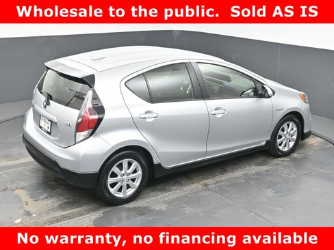 Used 2017 Toyota Prius C Two image 36