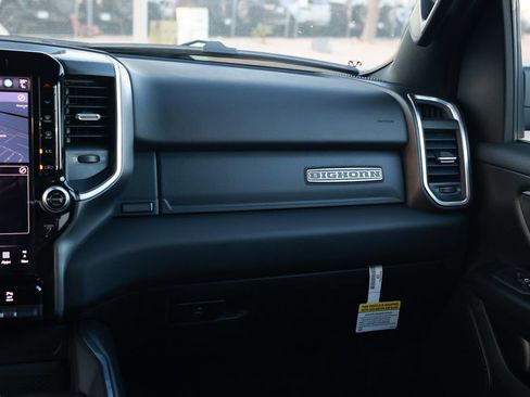 New 2026 RAM 1500 4x4 Crew Cab image 25