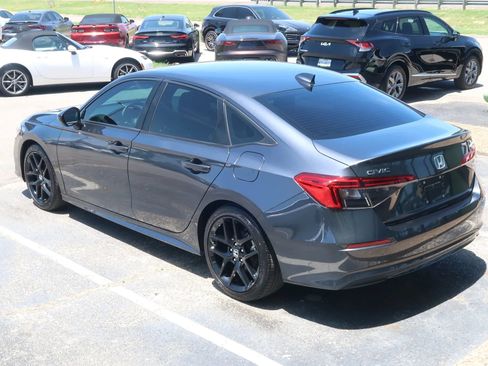 Used 2024 Honda Civic Sport image 12
