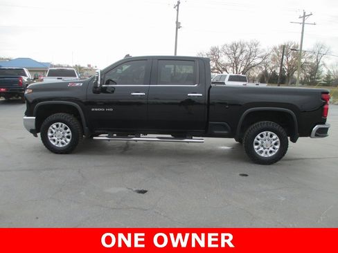 Certified 2024 Chevrolet Silverado 2500 LTZ w/ LTZ Convenience Package image 10