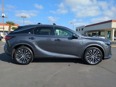 Used 2025 Lexus RX 350 w/ Convenience Package image 5