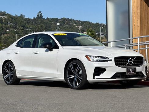 Used 2022 Volvo S60 T8 R-Design Expression w/ Premium Package AWD/4WD image 9