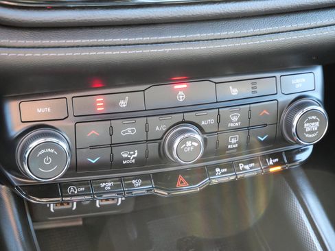 Used 2021 Dodge Durango GT image 24