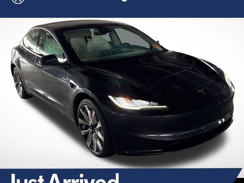 Used 2024 Tesla Model 3 Standard Range image 1