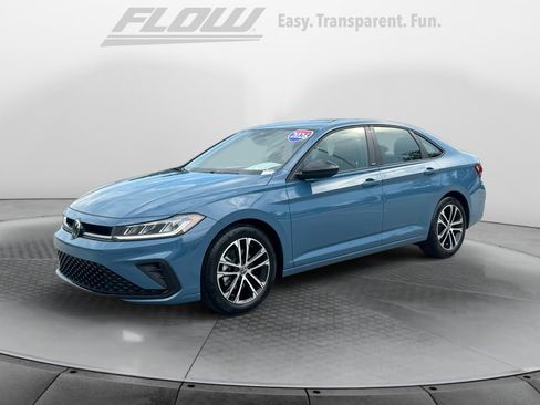 Used 2026 Volkswagen Jetta Sport FWD image 4