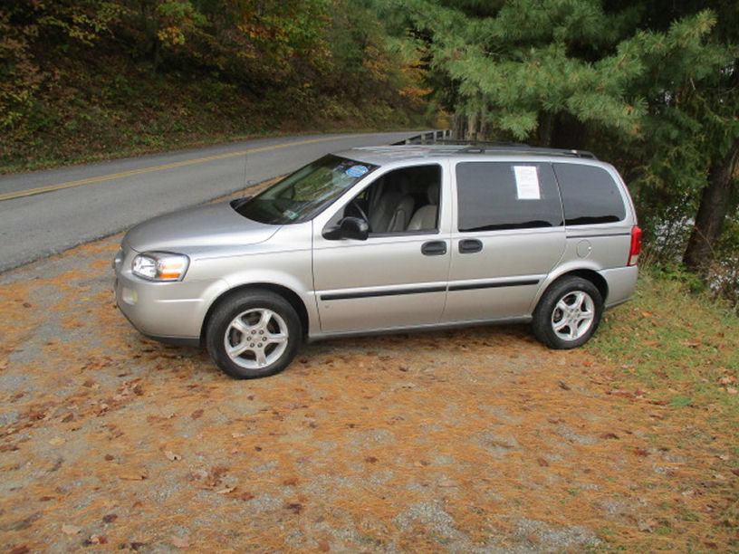 Used 2006 Chevrolet Uplander LS FWD image 1
