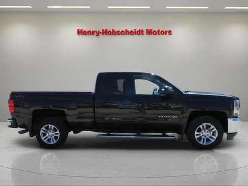 Used 2018 Chevrolet Silverado 1500 LT w/ All Star Edition image 9