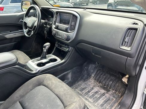 Used 2022 Chevrolet Colorado LT w/ Fleet Safety Package RWD image 29