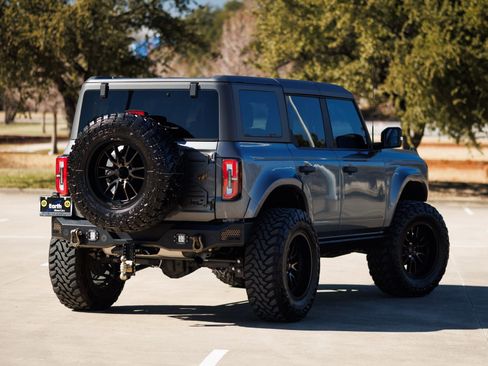 Used 2022 Ford Bronco Wildtrak image 6