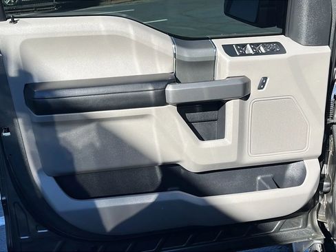 Used 2017 Ford F150 XLT w/ Equipment Group 302A Luxury image 13