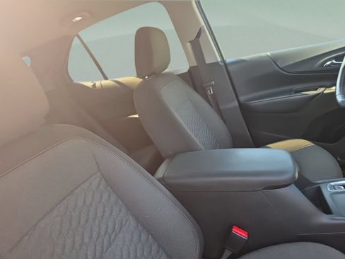 Used 2020 Chevrolet Equinox LT w/ Driver Convenience Package FWD image 27