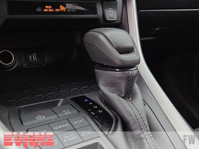 Certified 2025 Toyota RAV4 LE AWD/4WD image 11