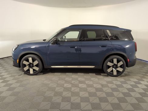 New 2025 MINI Cooper Countryman S w/ Comfort Package Max image 2