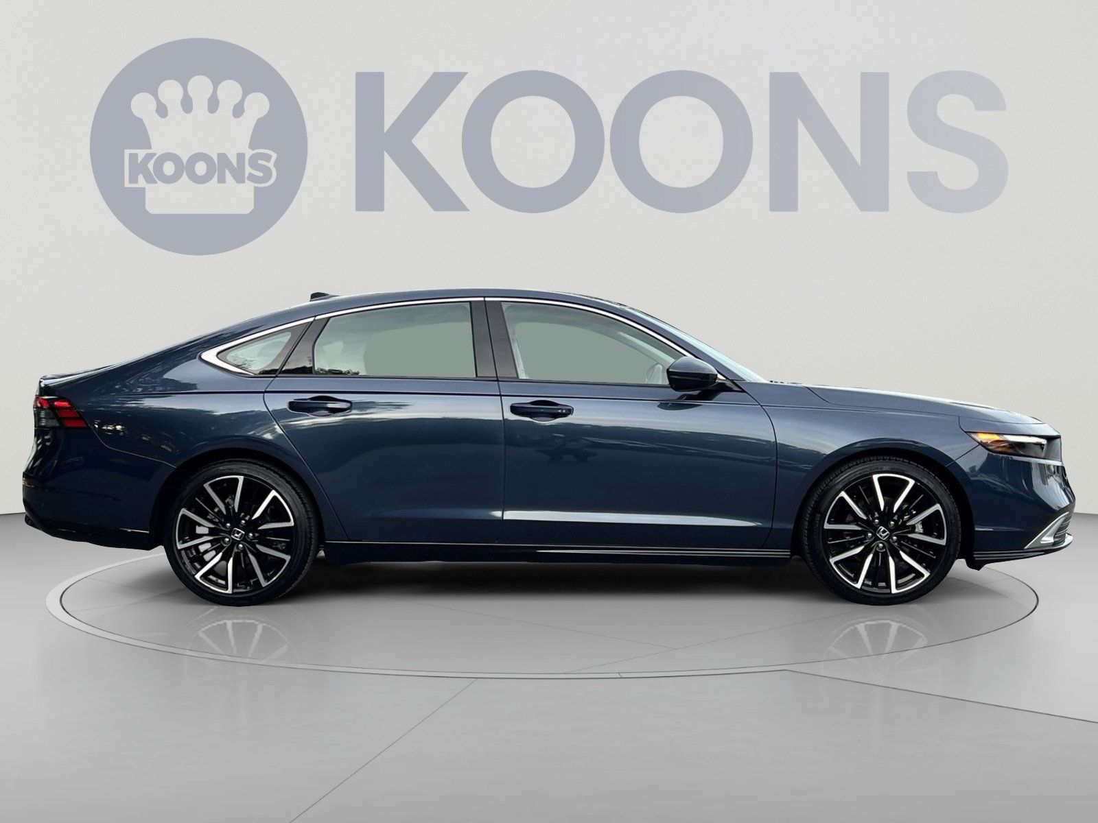 Used 2025 Honda Accord Touring image 12