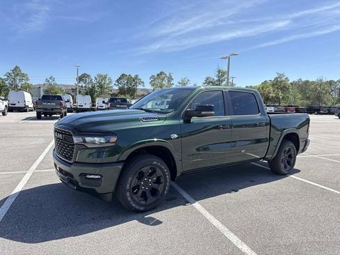 New 2026 RAM 1500 4x4 Crew Cab image 7