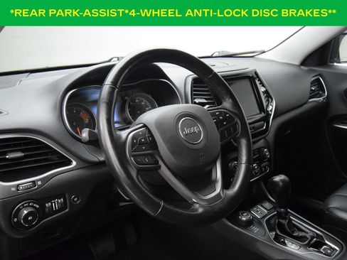 Used 2019 Jeep Cherokee Limited AWD/4WD image 15