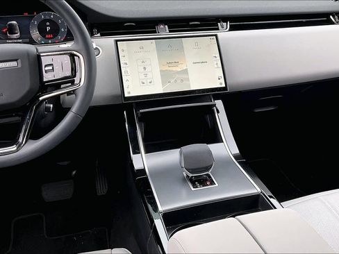 Used 2026 Land Rover Range Rover Evoque S image 7