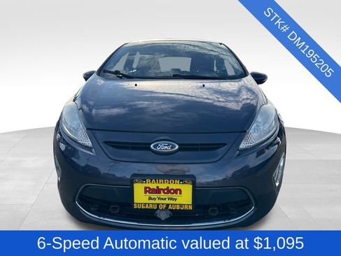 Used 2013 Ford Fiesta Titanium image 2