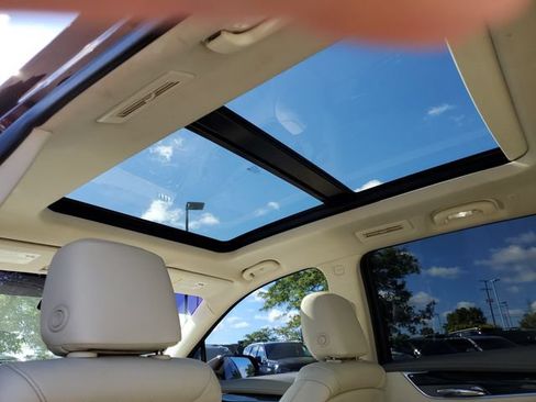 Certified 2022 Cadillac XT6 Premium Luxury w/ LPO, Floor Liner Package AWD/4WD image 17