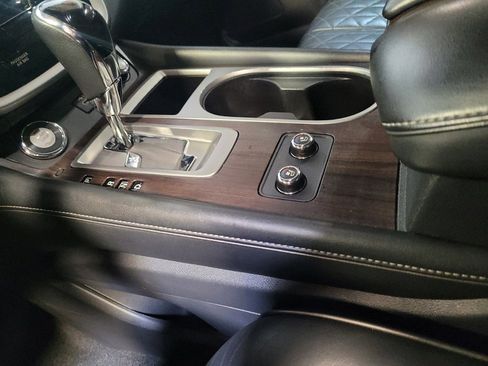 Used 2020 Nissan Murano Platinum FWD image 26