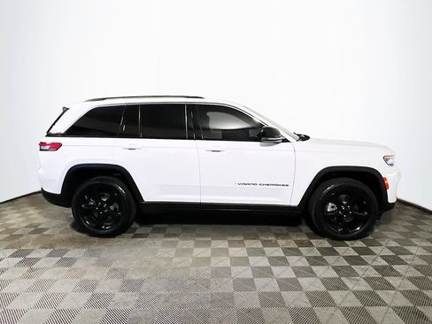 Used 2022 Jeep Grand Cherokee Limited 4xe AWD/4WD image 8