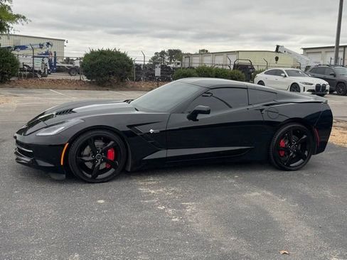 Used 2015 Chevrolet Corvette Stingray Coupe w/ 3LT Preferred Equipment Group RWD image 4