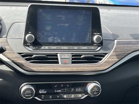 Used 2020 Nissan Altima 2.5 Platinum image 15