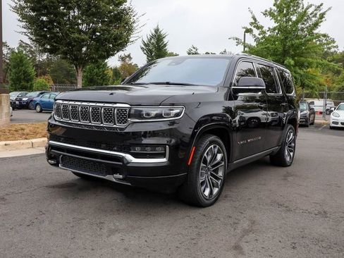 Used 2022 Jeep Grand Wagoneer Series III w/ Rear Seat Video Group 1 image 16