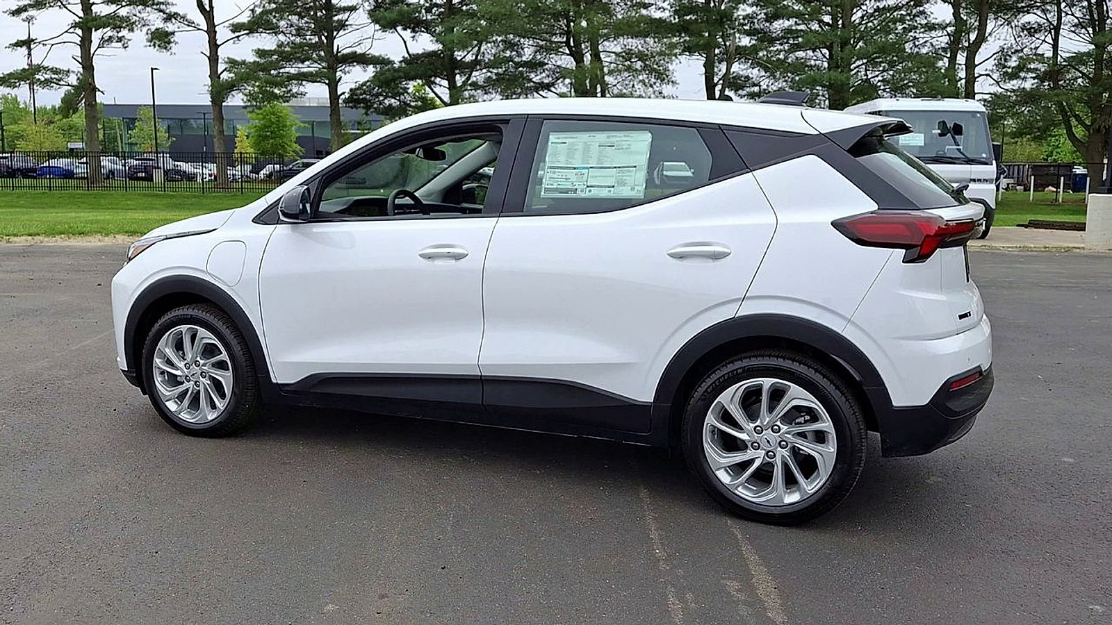 New 2027 Chevrolet Bolt LT w/ Comfort Package FWD image 8
