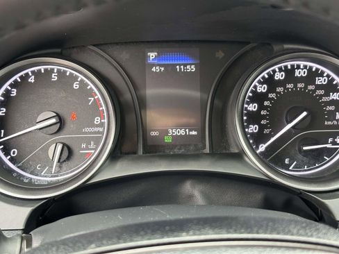 Used 2024 Toyota Camry SE image 19