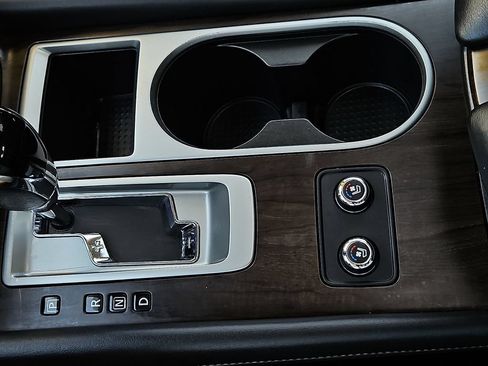 Used 2019 Nissan Murano Platinum FWD image 25