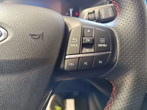 Used 2025 Ford Escape ST-Line Select AWD/4WD image 25