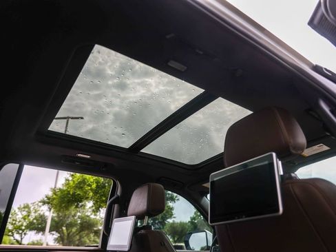 Used 2023 Chevrolet Tahoe High Country w/ Premium Package image 38