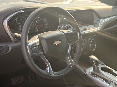 Used 2020 Chevrolet Blazer LT FWD image 17