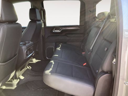 Used 2024 Chevrolet Silverado 2500 LTZ w/ LTZ Premium Package image 30