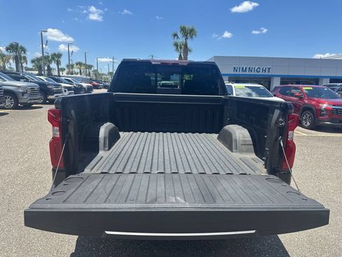 Used 2023 Chevrolet Silverado 1500 High Country w/ Technology Package AWD/4WD image 31