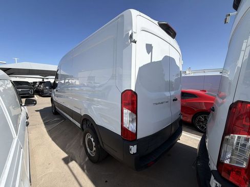 Used 2023 Ford Transit 250 Medium Roof RWD image 4