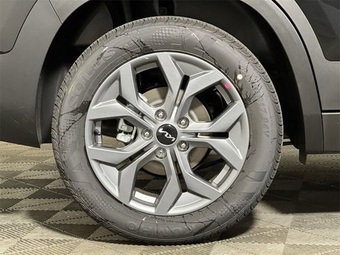 New 2026 Kia Seltos LX image 10