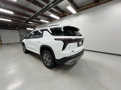 Certified 2026 Chevrolet Traverse LT AWD/4WD image 6