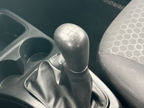 Used 2015 Mitsubishi Mirage DE image 17