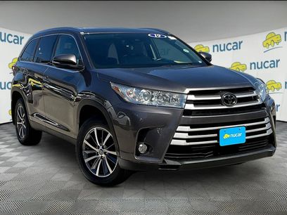 Used 2019 Toyota Highlander XLE