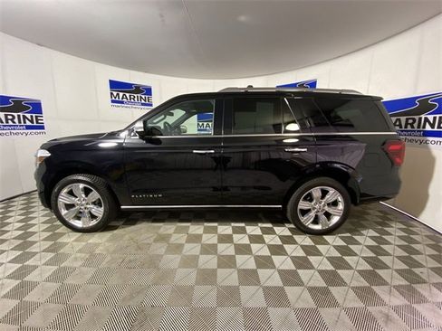 Used 2023 Ford Expedition Platinum image 10