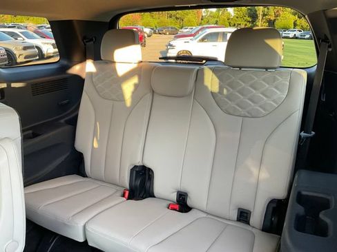 Used 2022 Hyundai Palisade Limited FWD image 27