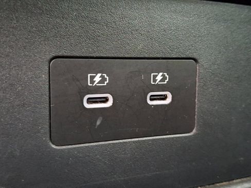 Used 2024 Nissan Rogue SV image 11