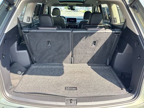 Certified 2025 Volkswagen Atlas Peak Edition SE AWD/4WD image 30