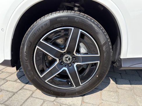 New 2026 Mercedes-Benz GLC 300 image 13
